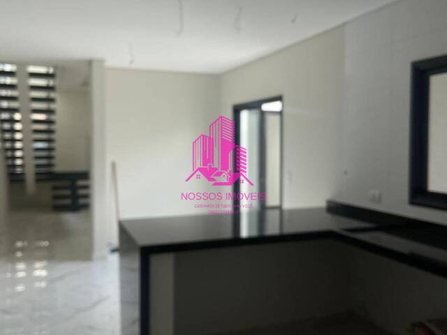 Casa para Venda em São José dos Campos - 4