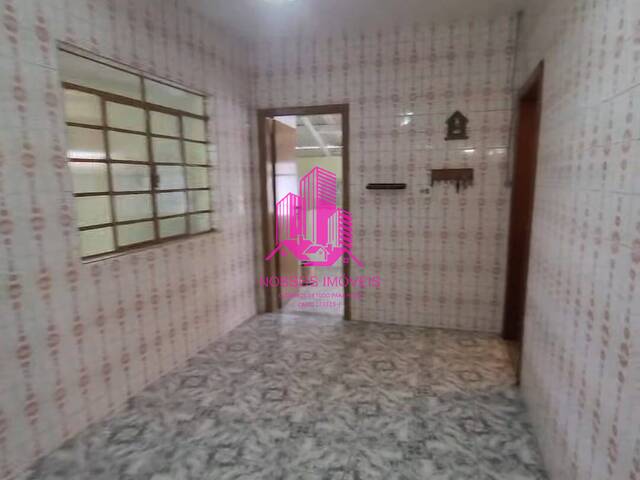 Casa para Venda em São José dos Campos - 4