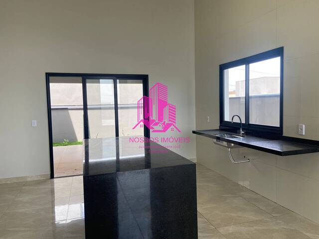 Casa para Venda em São José dos Campos - 5