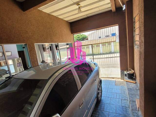 Casa para Venda em São José dos Campos - 4