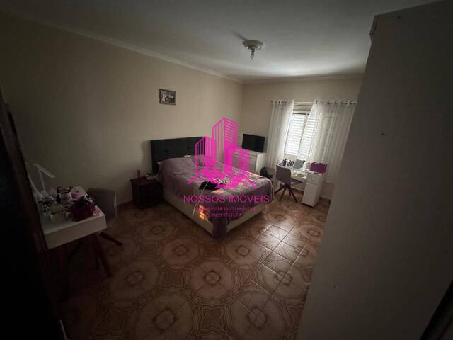 Casa para Venda em São José dos Campos - 5