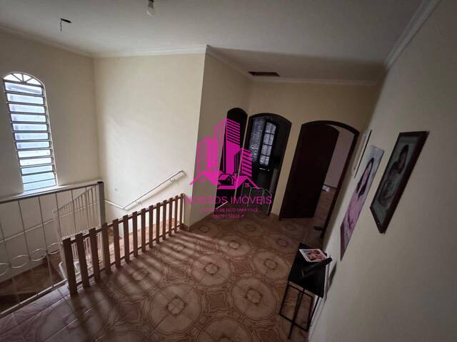 Casa para Venda em São José dos Campos - 4
